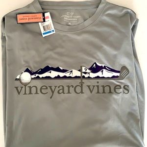 Men’s Vineyard Vines performance T-shirt
